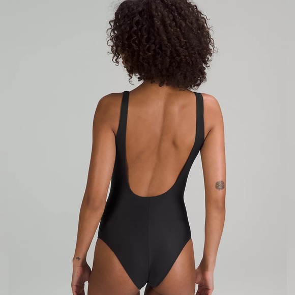 NWT Lululemon Waterside Scoop One-Piece Black size 6 8 - Picture 6 of 11